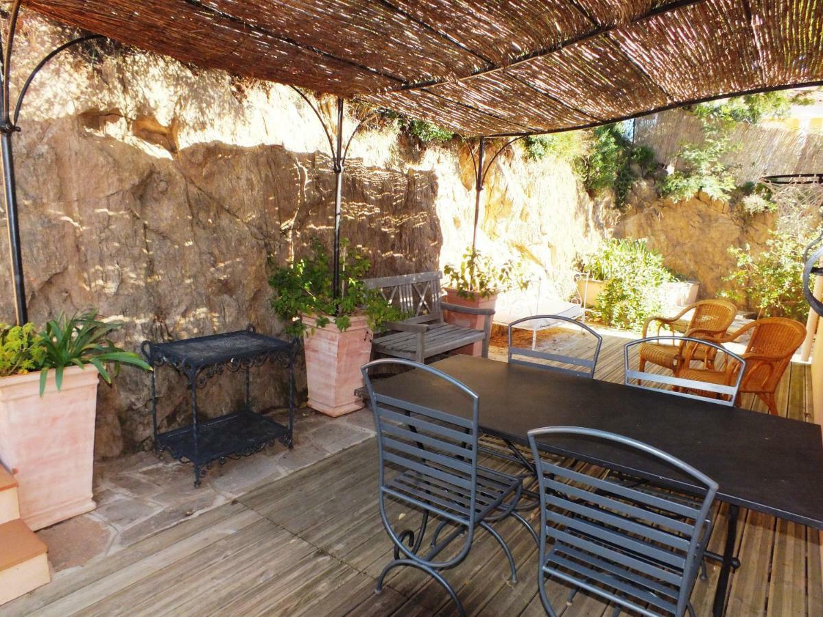 Coustelline Le Lavandou Exterior foto